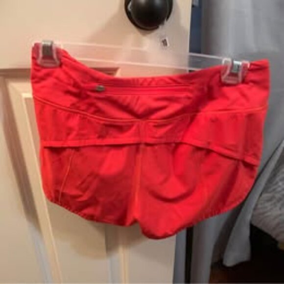 Clothes - Picture 3 of 8